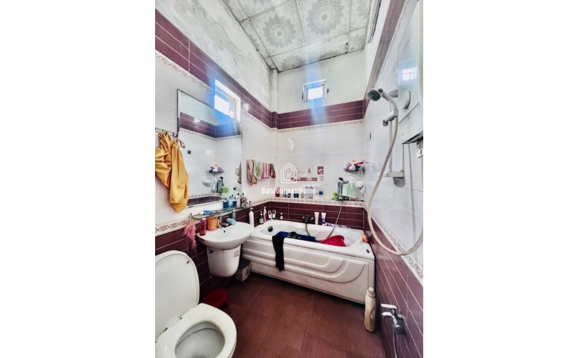 Bán nhà đường Tam Bình, Hiệp Bình Chánh, Thủ Đức, DT 170m2, 3 tầng, 5PN, SH. Giá - 10.4 tỷ .