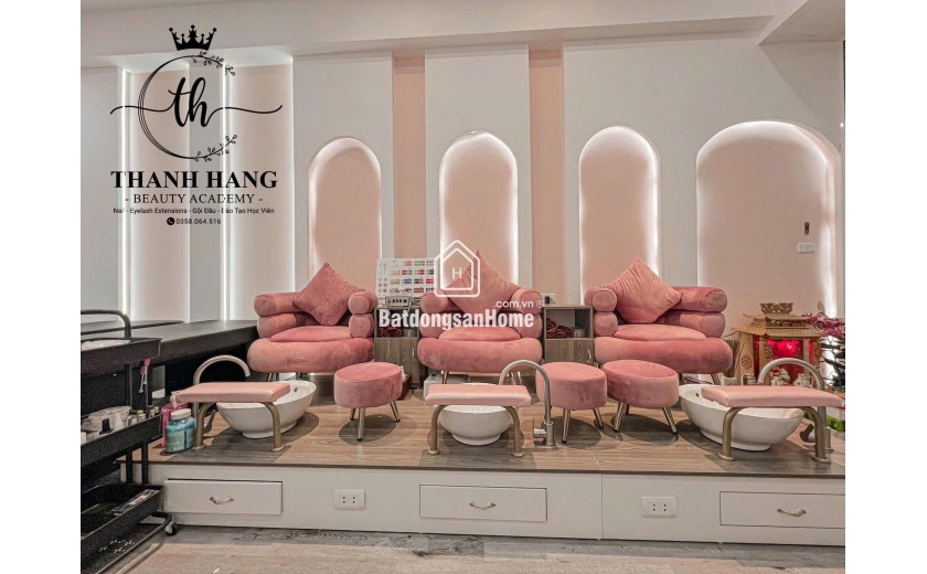 Con nhỏ k ai quản lý nên mình cần sang nhượng lại tiệm nail – mi hoạt động được 3 năm