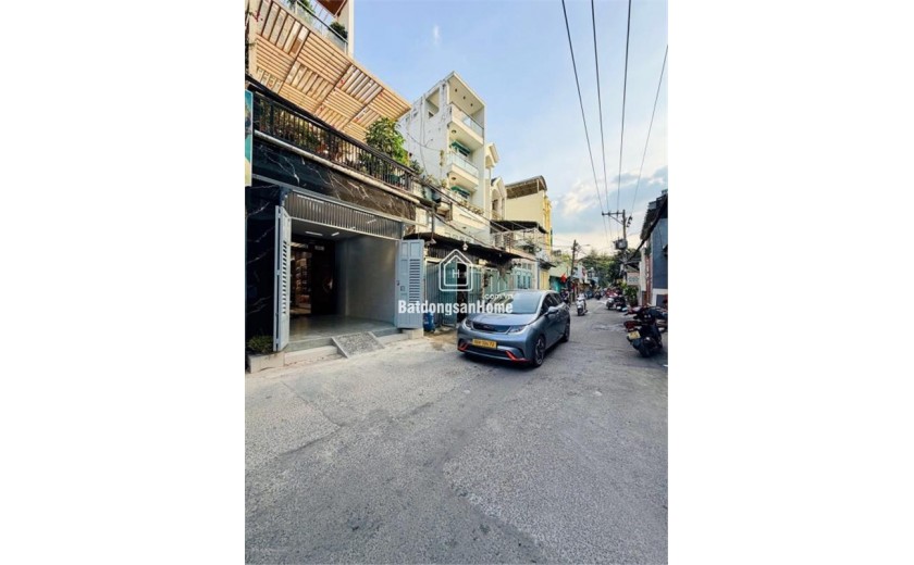 Bán nhà mặt tiền hẻm 872/ Quang Trung (4x18m) trệt 3 lầu 4pn giá 10,7 tỷ thương lượng