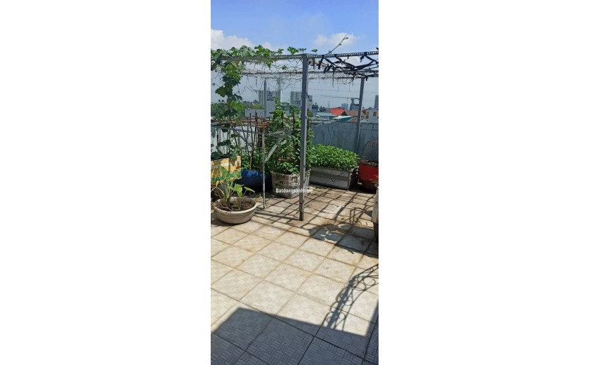 Bán nhà đường 176, Phước Long A, Q9, Thủ Đức, TP HCM. DT 94m2, 5 tầng, SH. Giá 11.9 tỷ