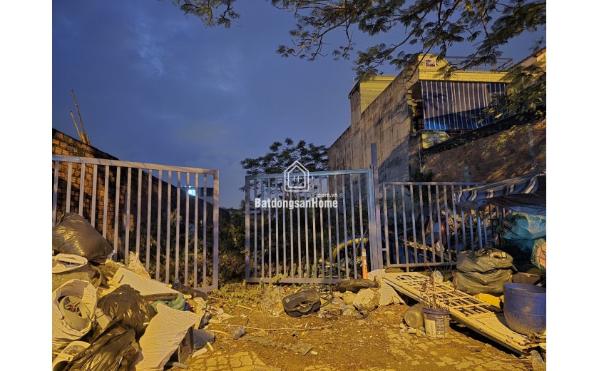 Bán mặt tiền đường Nguyễn Duy Trinh 370m2 – ngang khủng – giá 20.5 tỷ