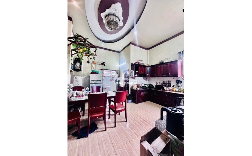 Bán nhà đường Tam Bình, Hiệp Bình Chánh, Thủ Đức, DT 170m2, 3 tầng, 5PN, SH. Giá - 10.4 tỷ .