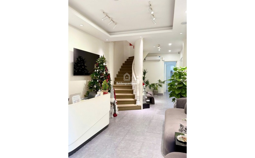 SANG NHƯỢNG MẶT BẰNG SPA – MẶT PHỐ VŨ NGỌC PHAN