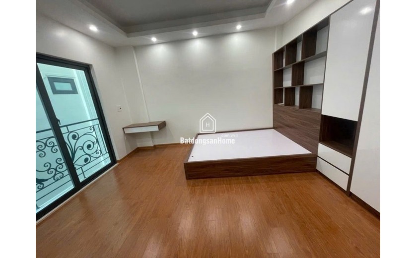 Bán nhà Liên Mạc Bắc Từ Liêm 5 tầng thang máy – full nội thất – gần Thượng Cát – giá hơn 6 tỷ