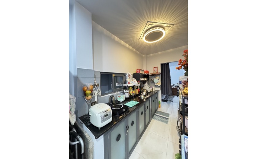 Bán nhà đường  Kha Vạn Cân, Linh Trung, Thủ Đức, TP HCM. DT 85 m2, 2 tầng. Giá 4.48 Tỷ, SHR: 0933125879