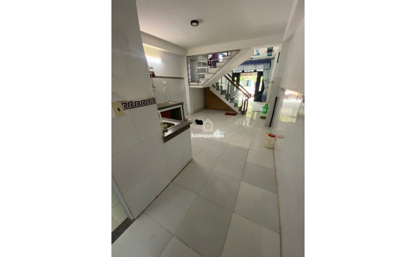 Bán nhà lô góc Nại Nghĩa 3 Sơn Trà, 50m2, nhà 2 tầng, gần biển