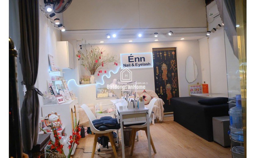 Do bầu bí không tuyển được nhân viên nên mình cần sang nhượng quán nail mi gội