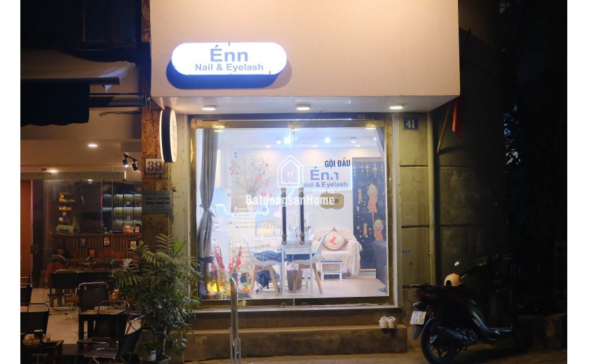 Do bầu bí không tuyển được nhân viên nên mình cần sang nhượng quán nail mi gội