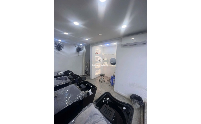 Mở rộng nên Em cần sang nhượng cửa hàng nail mi gội hoặc chỉ sang mặt bằng