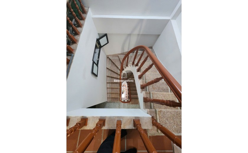 Bán nhà riêng tại Phố Láng Hạ, 8,5 tỷ, 34m2, x 5 Tầng x MT 4m