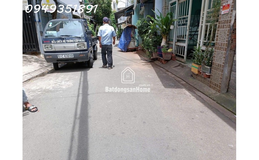 NHÀ HXH - GIÁP SÂN BAY - 190M2- CẤP4 - GIÁ 21TỶ