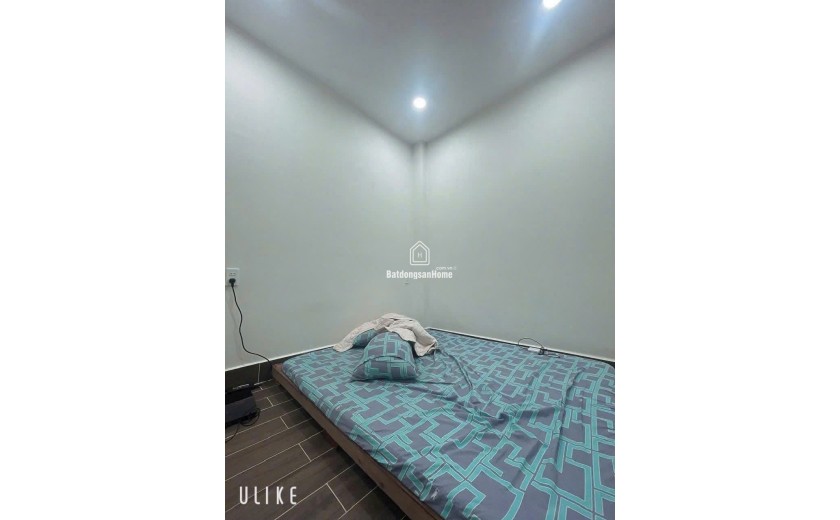 NHÀ C4 LINH CHIỂU SÁT HOÀNG DIẸU 2 CHỈ 3.3 TỶ CÒN TL