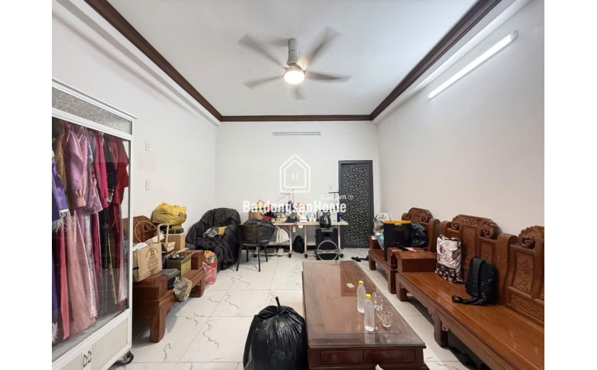 NHÀ 2 TẦNG– GẦN CĐ CÔNG THƯƠNG, Q.9 (CŨ) – 121M² (5 x 24) – 2 TẦNG – 5PN 2WC – HẺM ÔTÔ – THOÁNG RỘNG – HOÀN CÔNG