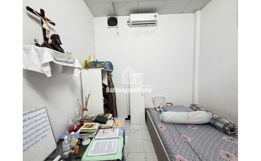 NHÀ 2 TẦNG– GẦN CĐ CÔNG THƯƠNG, Q.9 (CŨ) – 121M² (5 x 24) – 2 TẦNG – 5PN 2WC – HẺM ÔTÔ – THOÁNG RỘNG – HOÀN CÔNG