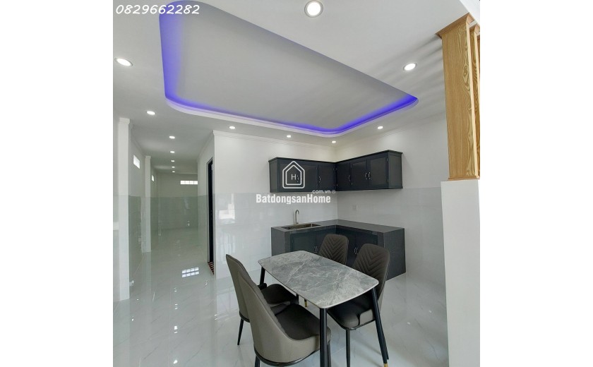 Bán nhà mặt tiền kế công viên P.2 Sa Đéc, Đ.Tháp. DT 100m2, 3PN, Sổ hồng, giá 3.15 tỷ.