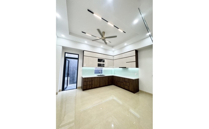 Bán nhà đường 359, Phước Long B,  Q9, Thủ Đức, TP HCM. DT 85m2, 4tầng. Giá 9.8 tỷ, SHR - 0933125879