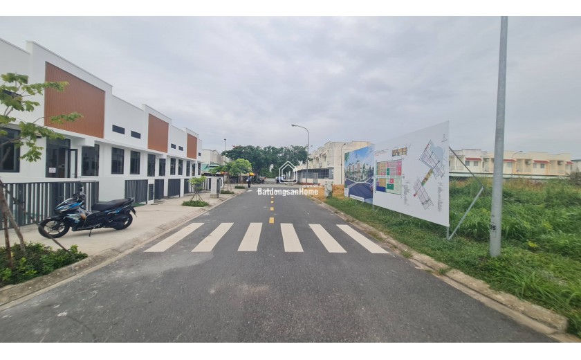 Nhà phố KCN Phước Đông, giá chỉ từ 1,8 tỷ