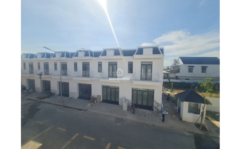 NHÀ PHỐ ĐỐI DIỆN KCN RẠCH BẮP – GIÁ CHỈ TỪ 2,5 TỶ  KHAI THÁC DÒNG TIỀN NGAY