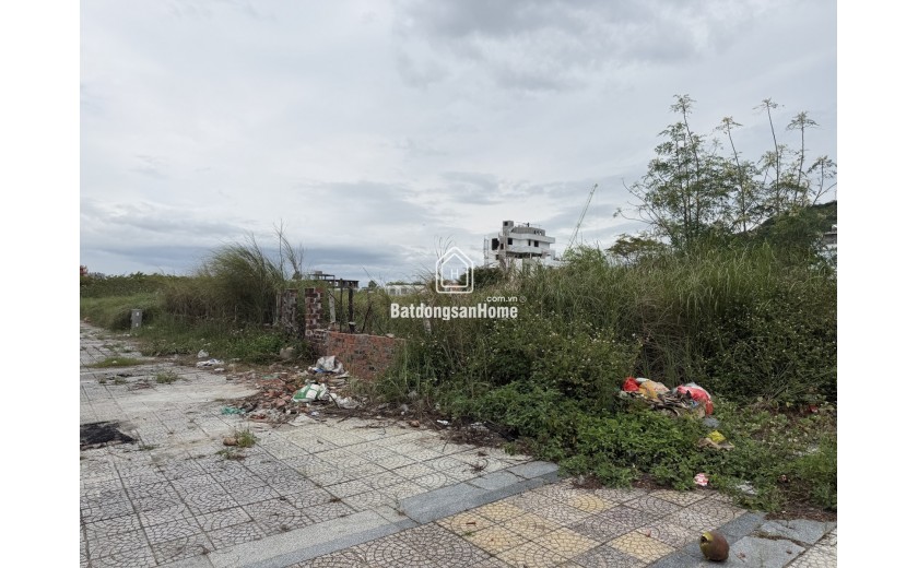 Bán đất mặt biển Lê Văn Huân 993m2, xây 20 tầng 2 hầm, đối diện CV Đại Dương Sun Group, giá 169 tỷ