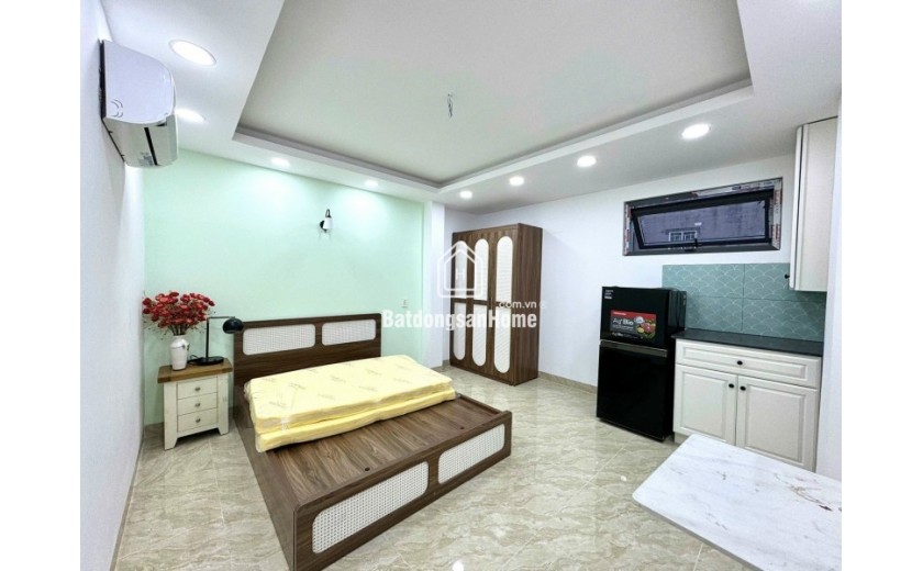 Bán nhà hẻm Phạm Văn Đồng, Thủ Đức, TP HCM. DT 74m2, 4 tầng, 4PN. Giá  8.8 tỷ, SHR. 0933125879