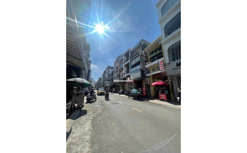 BÁN TÒA NHÀ (Hầm 7 Tầng) Cách Chợ Bến Thành Ga Metro 5 Phút - Building Ngay Trần Hưng Đạo Quận 1