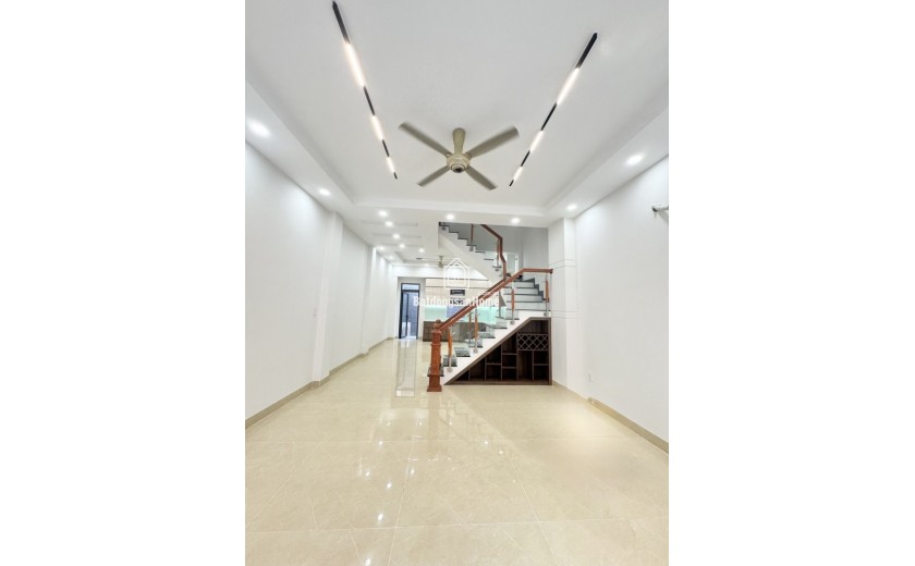 Bán nhà đường 359, Phước Long B,  Q9, Thủ Đức, TP HCM. DT 85m2, 4tầng. Giá 9.8 tỷ, SHR - 0933125879