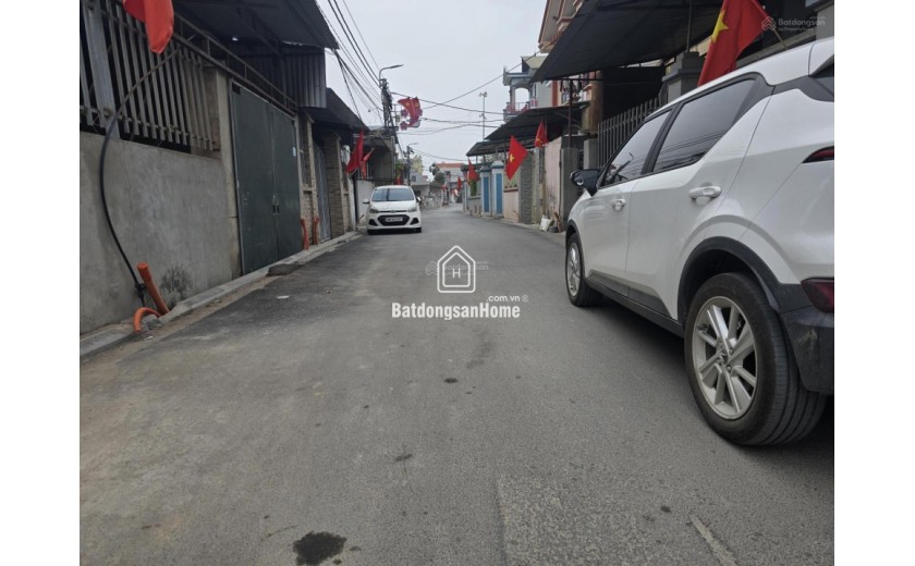 Bán 137.1m2 đất Lỗ Giao nằm trong lõi KĐT đa mục tiêu - 3 Ô tô tránh