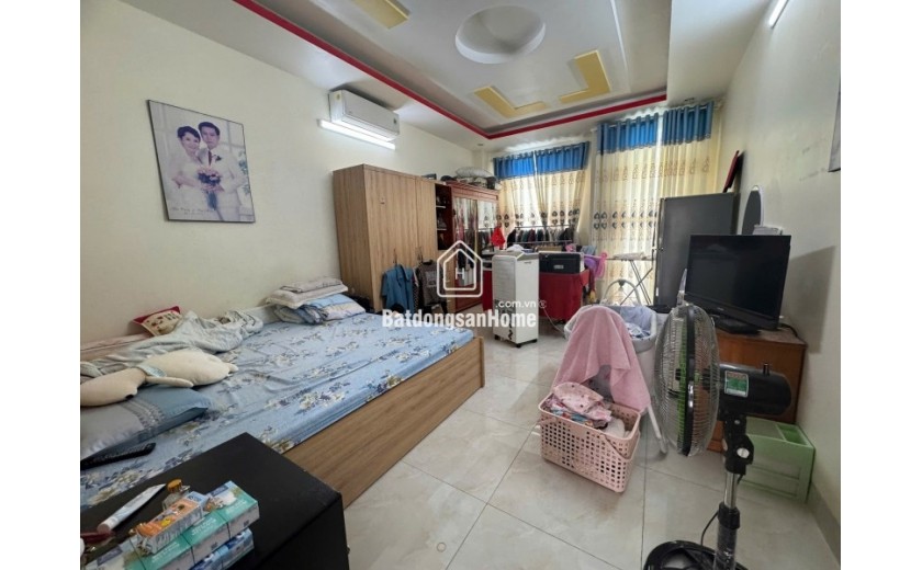 Bán nhà đường số 6, Linh Xuân, Thủ Đức, TP HCM. DT 104m2 , 4 tầng. Giá  - 6.95 tỷ.