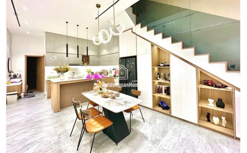 Bán nhà mặt tiền Ấp Bắc 125m2 gần Lê Văn Hiến, đối diện Regal Complex, nhà 1.5 tầng, giá 6.9 tỷ