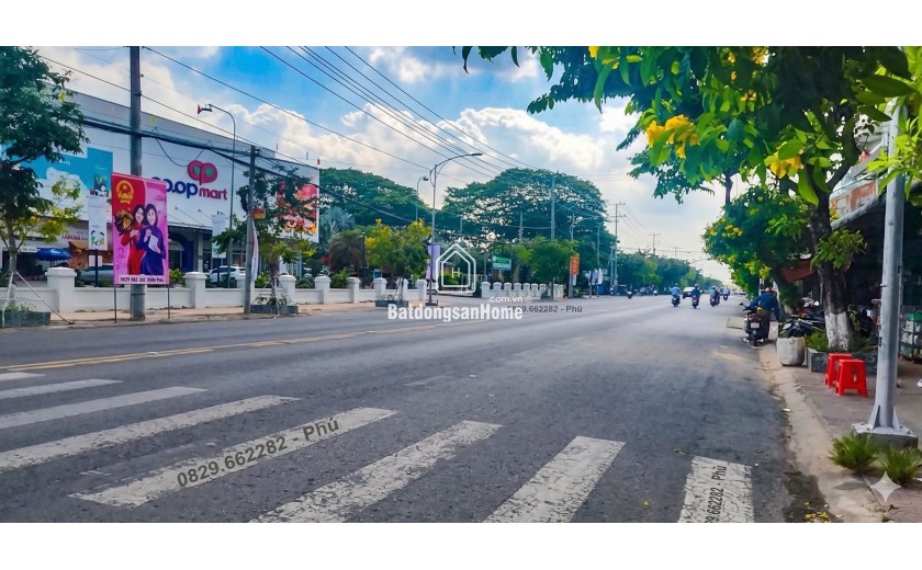 Bán đất thổ cư MT Nguyễn Sinh Sắc, P1 Sa Đéc, Đồng Tháp. 340m2, Sổ Hồng, Hướng Nam. Giá 14.2 tỷ.