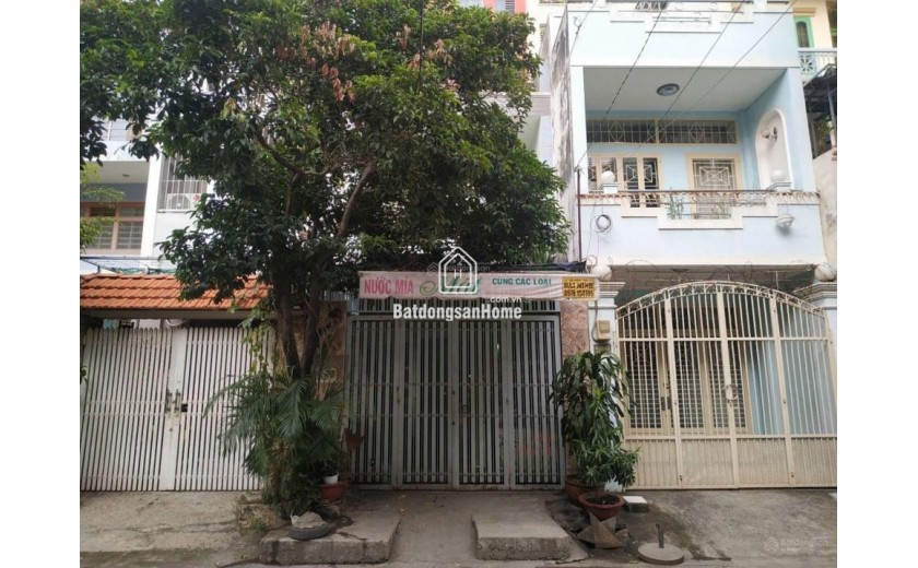 Bán mặt tiền đường HXT 10m 409/ Nguyễn Oanh P17 Gò Vấp. DT 4x17m (CN 65 m2) 1tr1L giá 9,1 tỷ