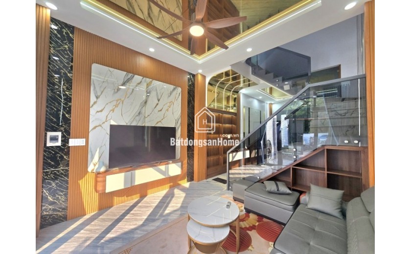 Bán nhà  Tỉnh lộ 43, Tam Bình, Thủ Đức, TP HCM. DT 70m2, 4PN, SH, 6.1 tỷ - 0933125879