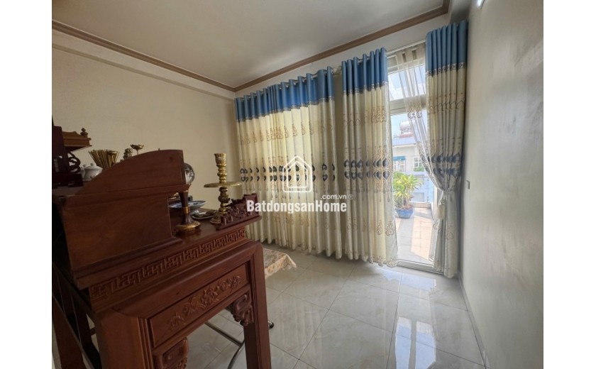 Bán nhà đường số 6, Linh Xuân, Thủ Đức, TP HCM. DT 104m2 , 4 tầng. Giá  - 6.95 tỷ.