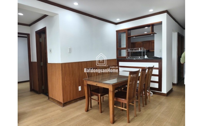 Bán căn hộ Hoàng Anh Gia Lai Hàm Nghi 94m2 tầng 4 view hồ giá 3.65 tỷ