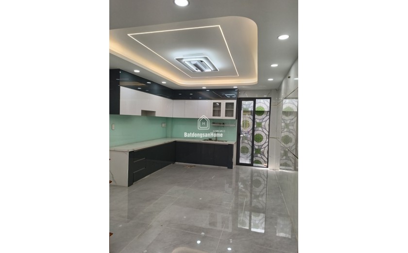 Bán nhà  đường Lã Xuân Oai, Tăng Nhơn Phú A,  Q.9, Thủ Đức, TP HCM. DT 52m2, 4PN. Giá  6.6 tỷ.