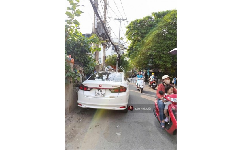 Bán nhà 1 trệt 1 lầu Nguyễn Văn Lượng đang kinh doanh quán CF - (5,5mx16m) + hẻm xe hơi thông