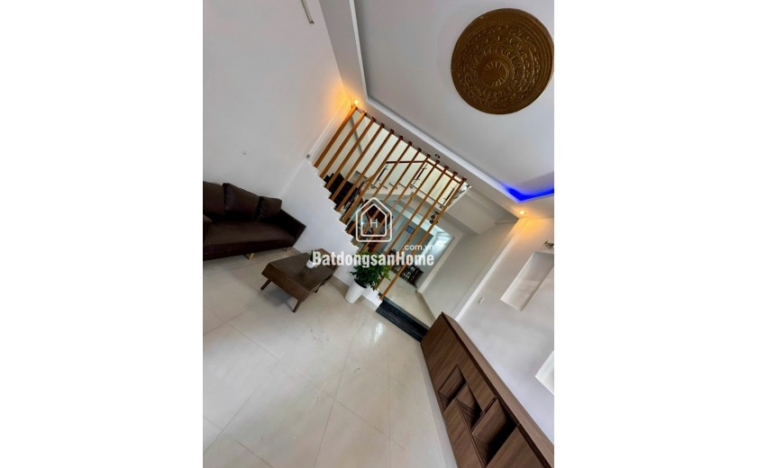 Bán nhà Vũ Đình Long 75m2 2 tầng gần biển Sơn Trà giá 10.x tỷ