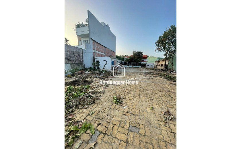 Đất MT Ngô Chân Lưu 1002m2 nở hậu giá tốt, thích hợp phân lô đầu tư sinh lời