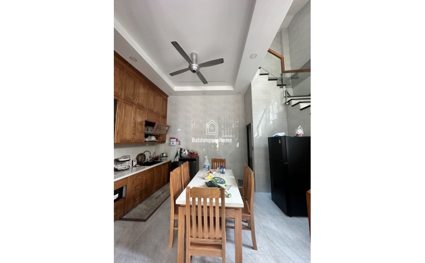 Bán nhà đường 182, Tăng Nhơn Phú,  Q9, Thủ Đức, TP HCM. DT 58m2, 4PN, sổ hồng, giá 6.85 tỷ - 0933125879