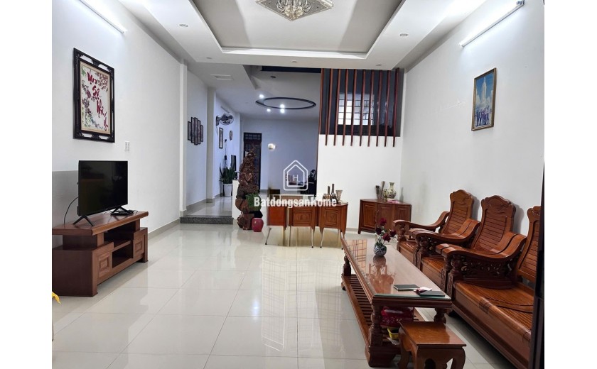 Bán nhà mặt tiền Hồ Phi Tích, Hòa Xuân 100m2, nhà 2.5 tầng đối diện công viên, giá 8.6 tỷ