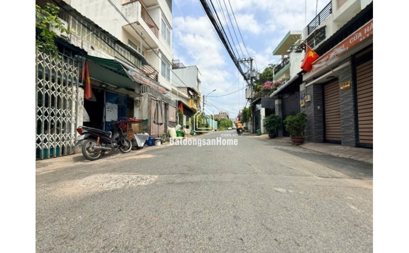 Bán nhà mặt phố đường 182, Q9, Thủ Đức, TP HCM. DT 110m2, 4PN, SH, 7.15 tỷ