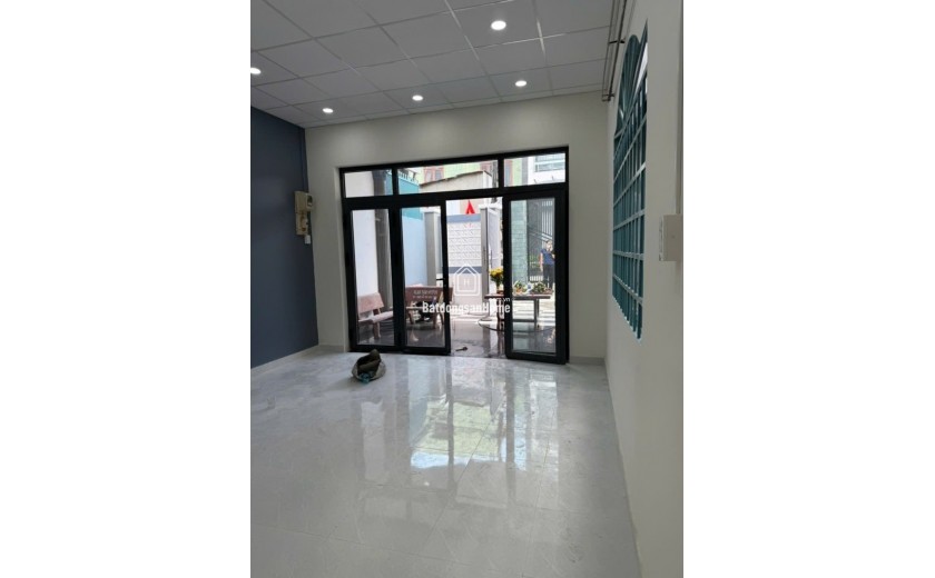 Bán nhà đường số 11, Linh Trung,Thủ Đức, TP HCM. DT 88m2, cấp 4, sổ hồng.  Giá 5.95  tỷ, 2PN - 0933125879