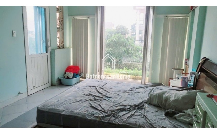 Bán nhà đường số 9, Phường Linh Trung, Thủ Đức, TP HCM. DT 105m2, 4 tầng, 8PN. Giá 9.5 tỷ, SHR