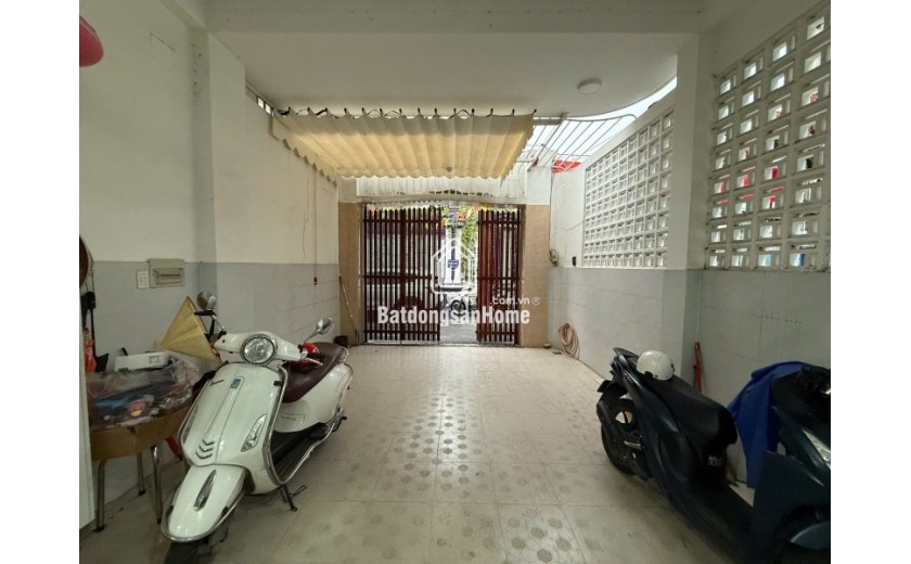 Bán nhà đường Đỗ Xuân Hợp, Phước Long B, Q9, Thủ Đức, TP HCM. DT  80m2, 4 tầng, sổ hồng. Giá 10.4 tỷ