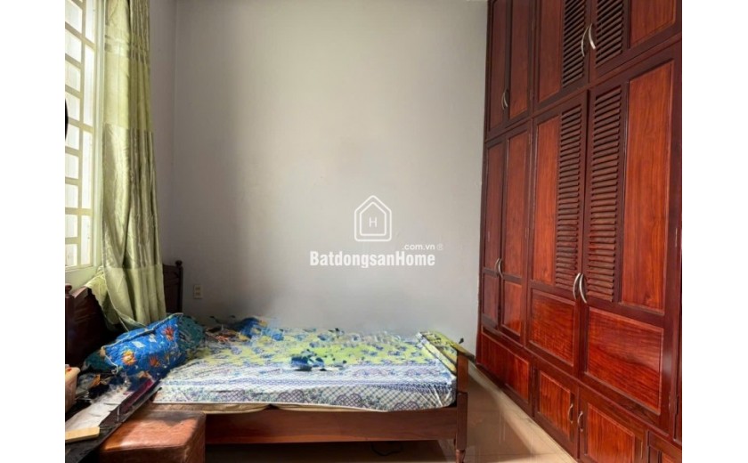 Bán nhà đường số 11, Linh Trung,Thủ Đức, TP HCM. DT 88m2, cấp 4, sổ hồng.  Giá 5.95  tỷ, 2PN - 0933125879