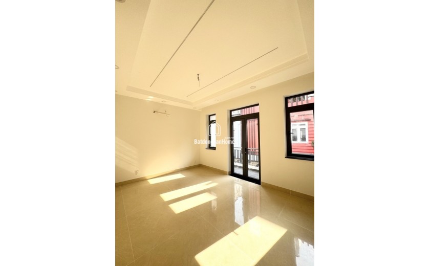 Bán nhà đường 359, Phước Long B,  Q9, Thủ Đức, TP HCM. DT 85m2, 4tầng. Giá 9.8 tỷ, SHR - 0933125879