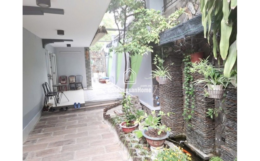 Bán biệt thự sân vườn đường só 38, Phường Hiệp Bình Chánh, Thủ Đức, TP HCM DT 170m2, 3 tầng. Giá 15.8 tỷ,  SH, 0933125879