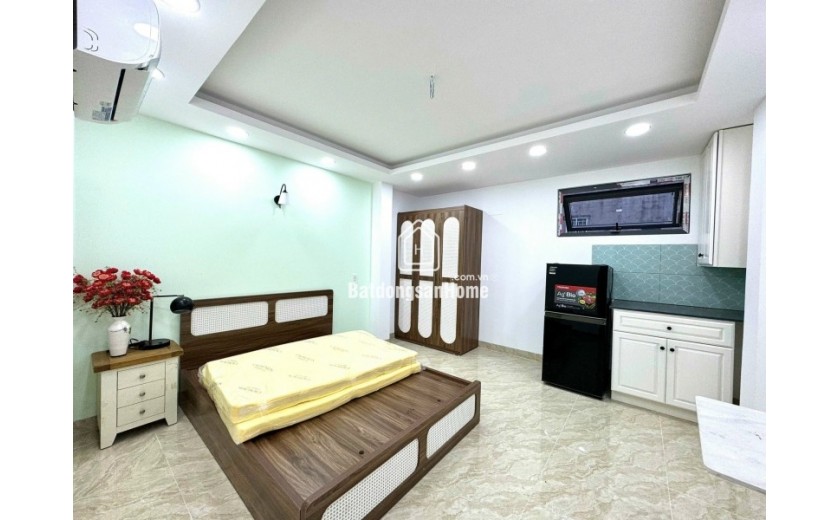 Bán nhà hẻm Phạm Văn Đồng, Thủ Đức, TP HCM. DT 74m2, 4 tầng, 4PN. Giá  8.8 tỷ, SHR. 0933125879