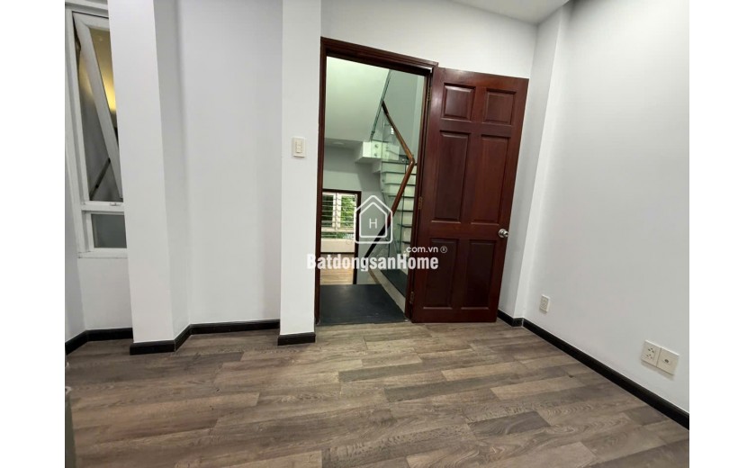 Bán nhà MT Lê Văn Sỹ Phú Nhuận  4lầu TN~45tr chỉ 20tỷ TL