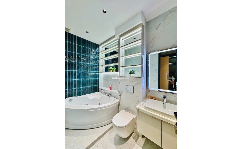 Hiếm!nhà Ngọc Thuỵ 40M,MT 4M ngõ thông,ô tô qua nhà,,full NT.Giá đầu tư hơn 9 tỷ